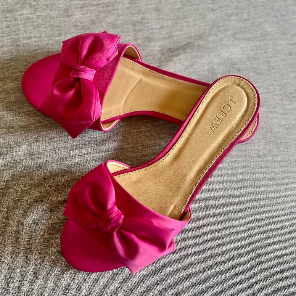 BARBIE PARTY SHOES! J.CREW FUCHSIA HOT PINK SATIN SLIDE SANDALS WITH BOW.